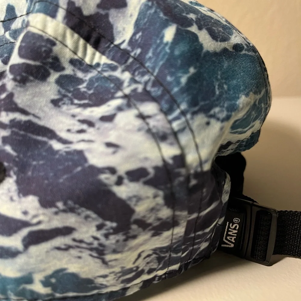 Vans hat - Picture 3 of 3